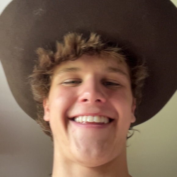 Meet your Posher, Troupe - Picture 1 of 1